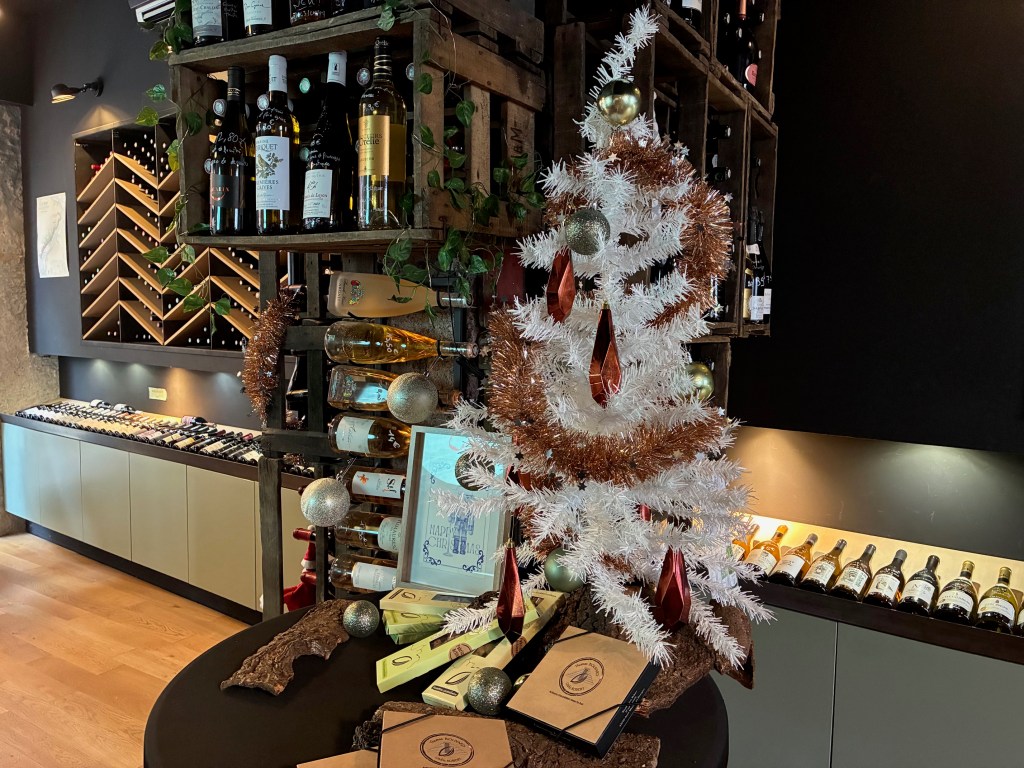 Huitres, foie gras, saumon… Les accords parfaits à trouver à la Cave 23 pour les fêtes de fin d’année